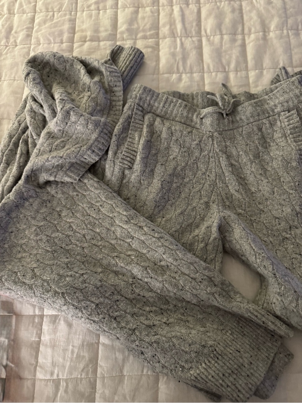 Auden Cable Knit Sweater Set in Light Gray